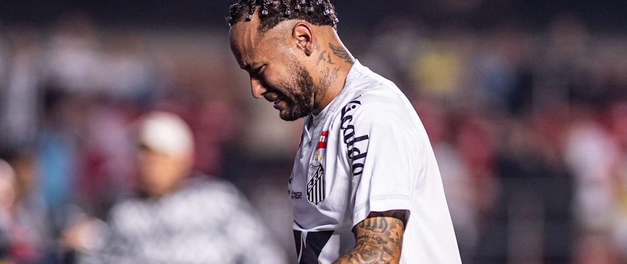 Neymar left in tears after Santos suffer humbling 6-0 defeat