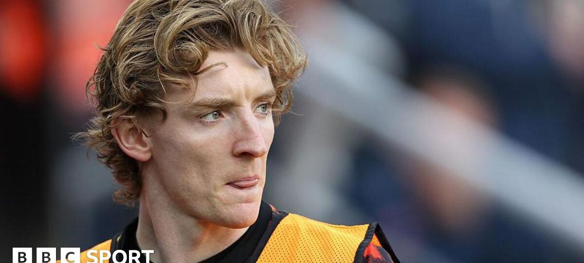 Why are Barcelona signing Gordon from Newcastle?