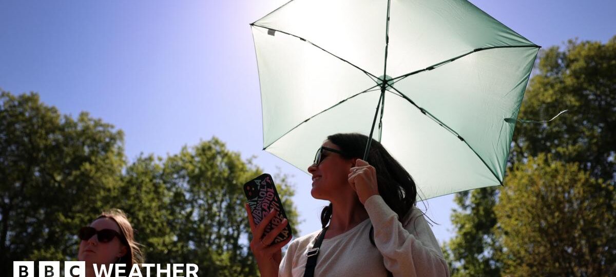 Is there a late spring heatwave on the way?