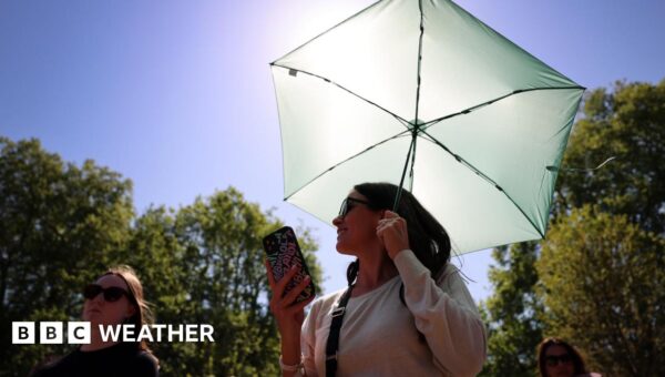 Is there a late spring heatwave on the way?