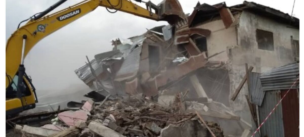 LAWMA demolishes illegal structures on Lagos–Badagry Expressway