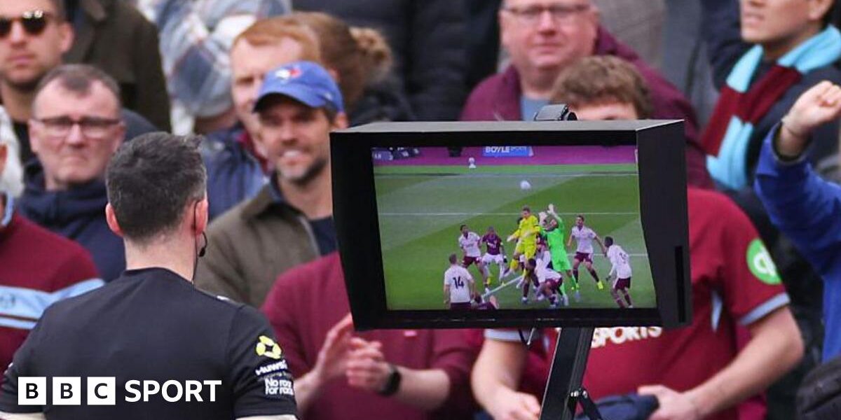 Rooney praises ‘really good’ VAR call in Arsenal win