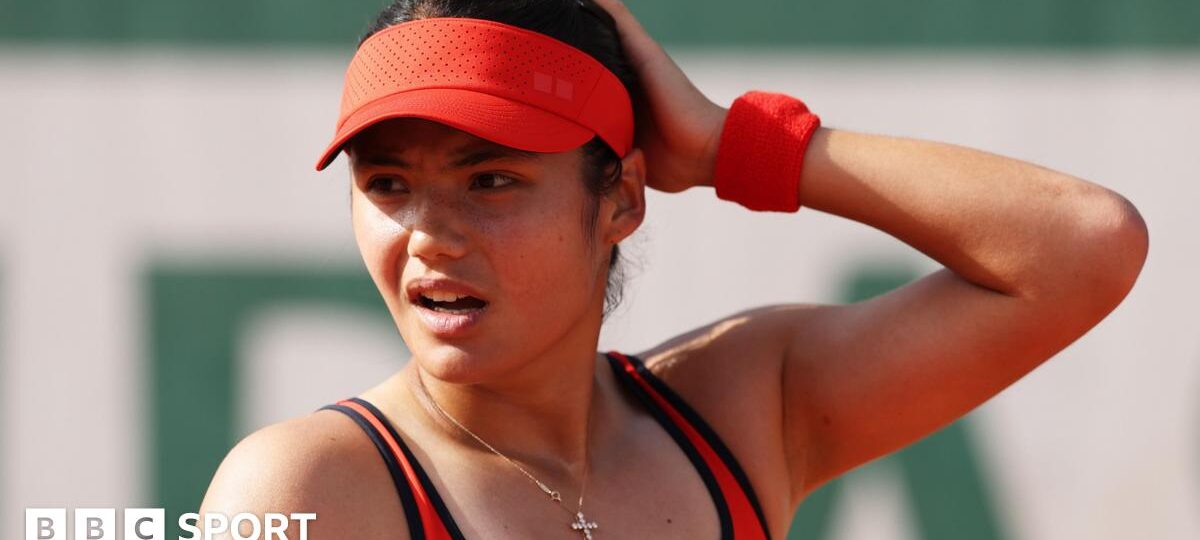Raducanu beaten in French Open first round
