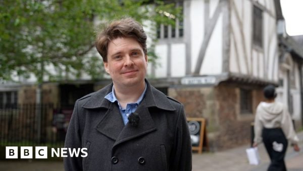 Hundreds of comedians unpaid by one of UK’s biggest comedy festivals