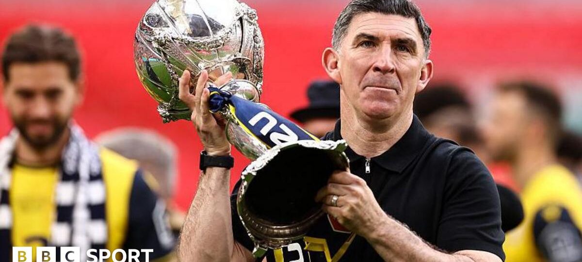 Southend sack Maher two days after Wembley win