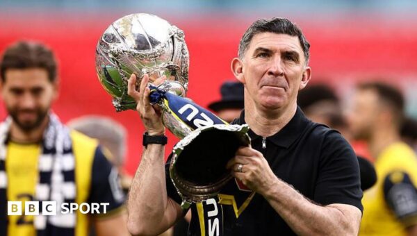 Southend sack Maher two days after Wembley win