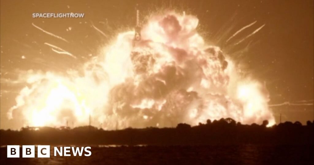 Moment Blue Origin rocket explodes during test in Florida