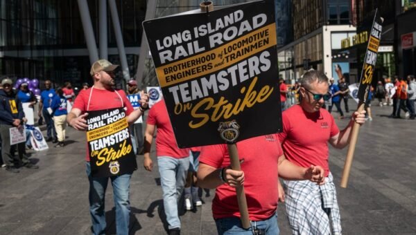 LIRR is set to resume service at midday after cutting a deal to end the strike