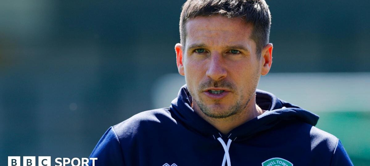 Yeovil boss accused of trying to poach ex-club’s players