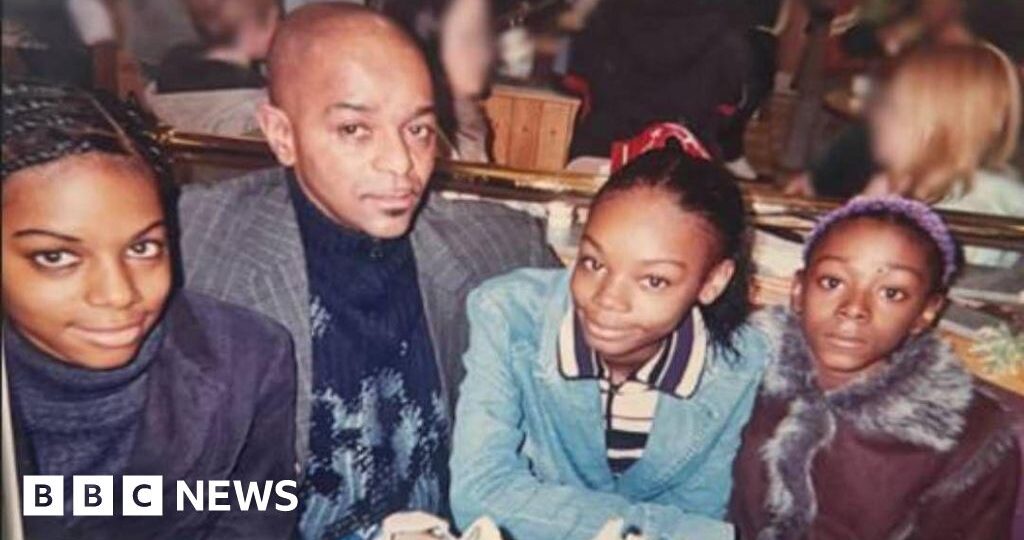 Inquest opens for three sisters who died in sea off Brighton