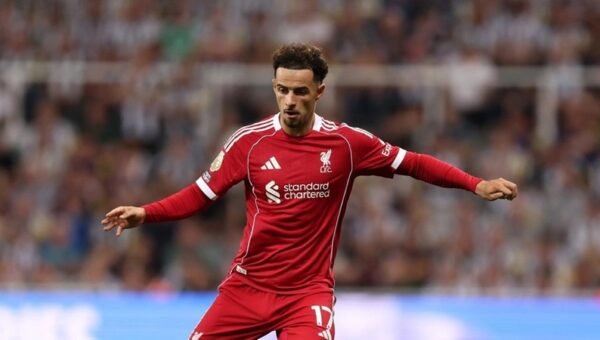Inter continue Curtis Jones pursuit