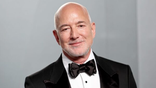 Jeff Bezos says low earners in the US should pay zero tax
