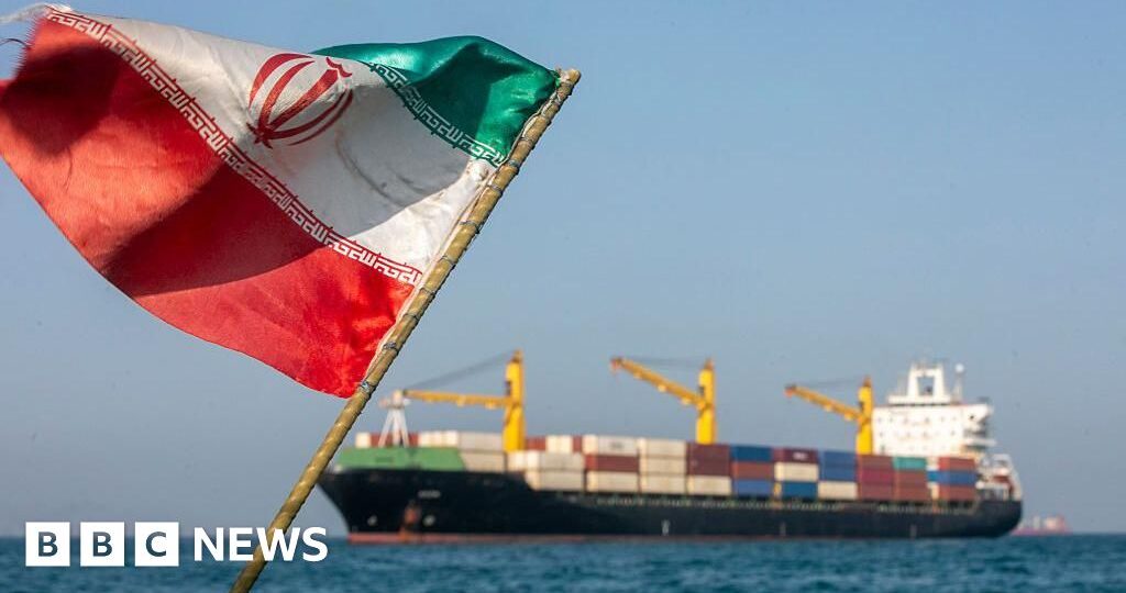 US carries out new strikes on Iran military site
