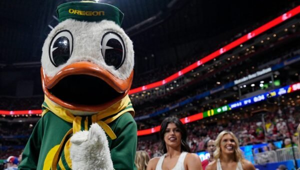 Some users may be giving Google's AI search the bird, and DuckDuckGo is benefiting