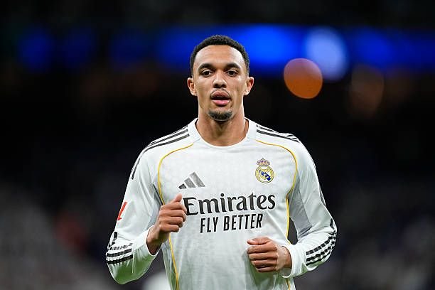 Trent Alexander-Arnold tipped for shock Premier League move with Liverpool rivals