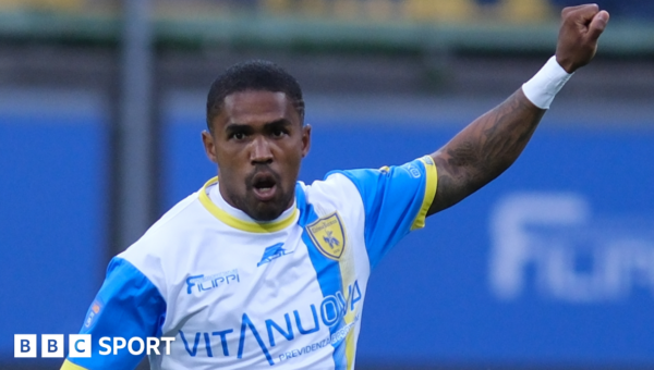 Balotelli, a Brazil winger and the bid for Serie D promotion