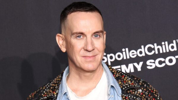 Fashion designer Jeremy Scott gets a huge cheer after ripping up his AI-written commencement speech