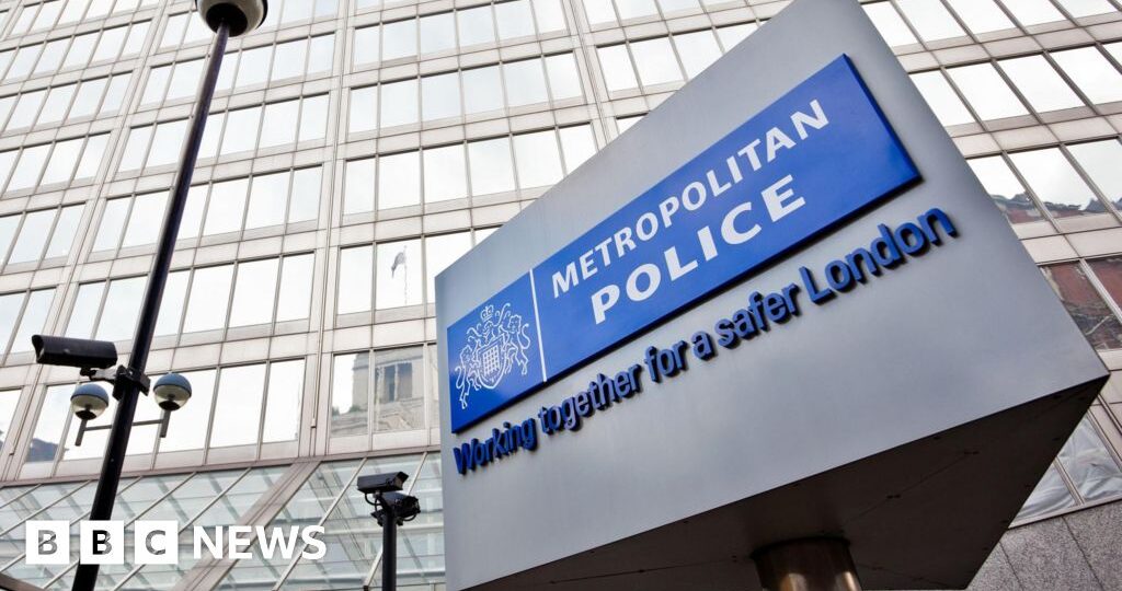 Greek national charged with assisting 'Iran spies'