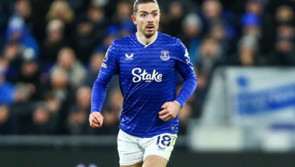 Manchester City winger Jack Grealish says goodbye to Everton fans as loan move comes to its end (Video)
