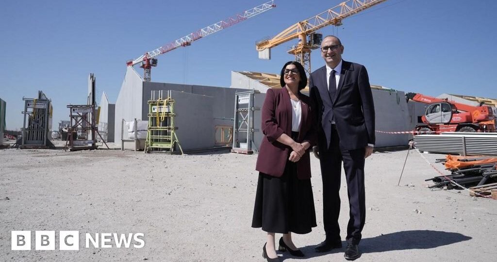 Legal bid to block UK-backed French migrant detention centre