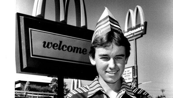 Vintage photos show what it was like to eat at McDonald's in the 1980s