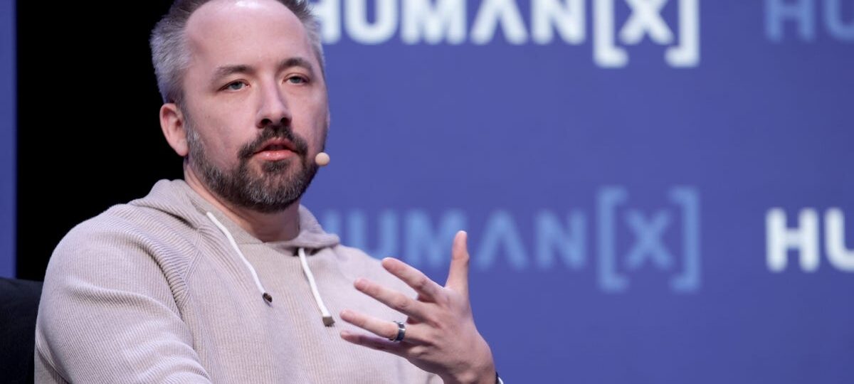 Read the Dropbox memos about CEO Drew Houston's plan to train his replacement and step down