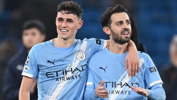 Manchester City boss Pep Guardiola compares Phil Foden and Bernardo Silva (Video)