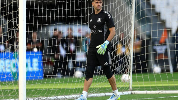 Emi Martinez praises Noah Atubolu before Europa League final