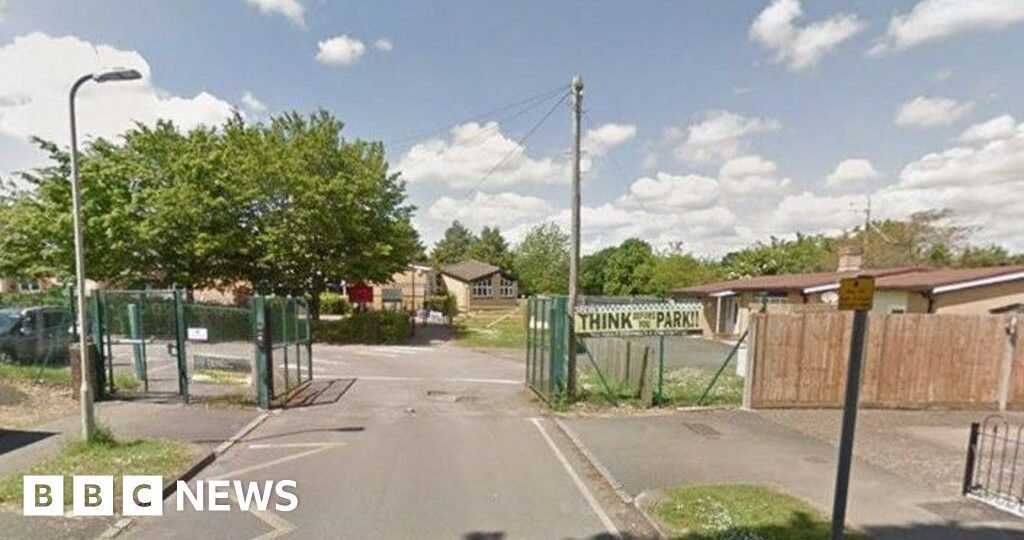 Junior school pupil treated for meningitis in fourth Reading case