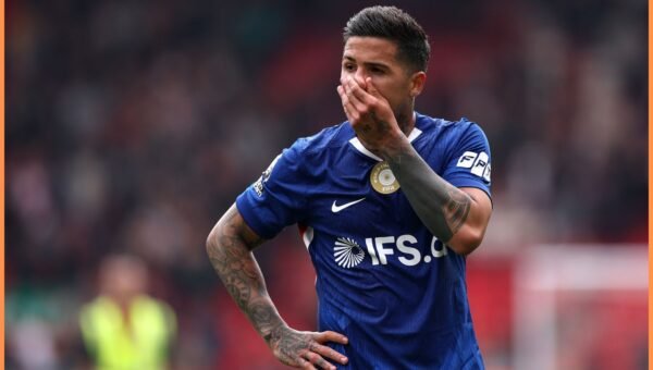 Enzo Fernandez transfer talk grows after his gesture to Chelsea fans following Sunderland defeat