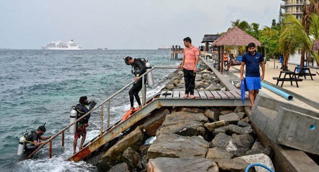 Maldives Rescue Diver Dies In Search For Missing Italians