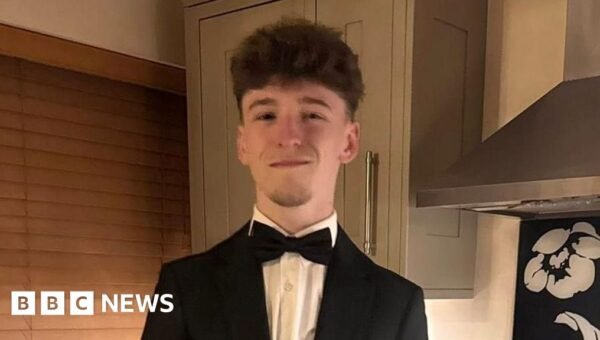 Call for more meningitis vaccines after teen dies