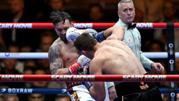 Oleksandr Usyk vs. Rico Verhoeven referee has complicated history