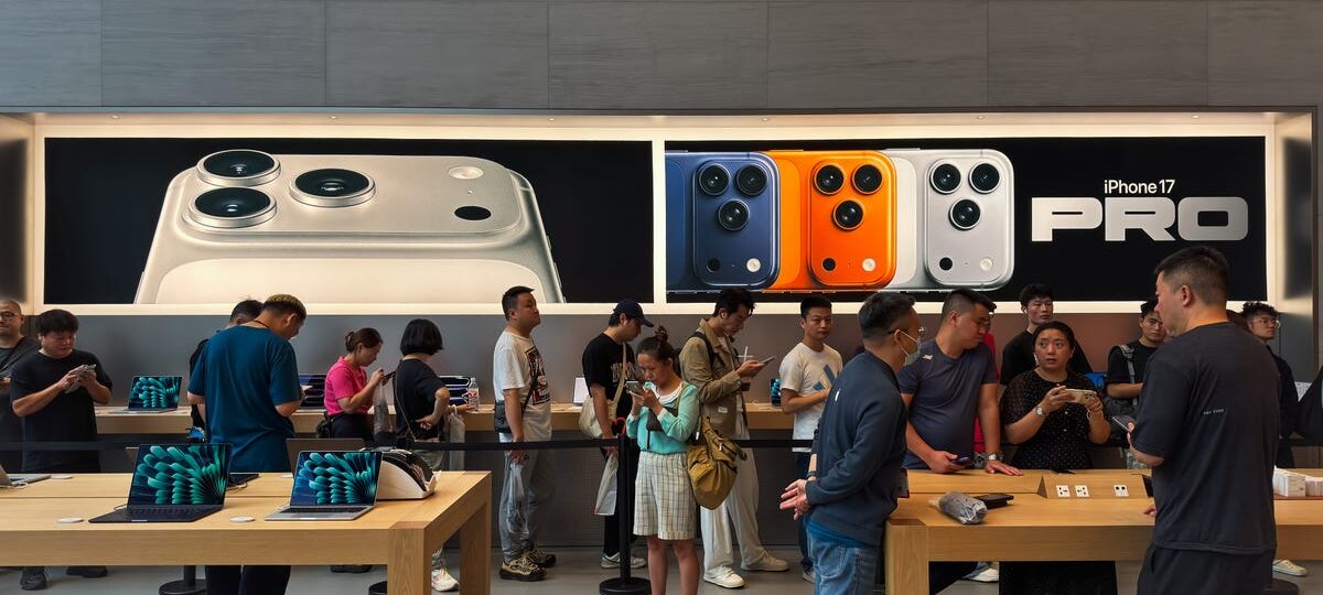 Samsung’s phone delay handed Apple an opening for a big iPhone year