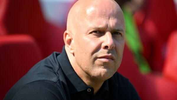 Liverpool sack Slot, Iraola in line to take over