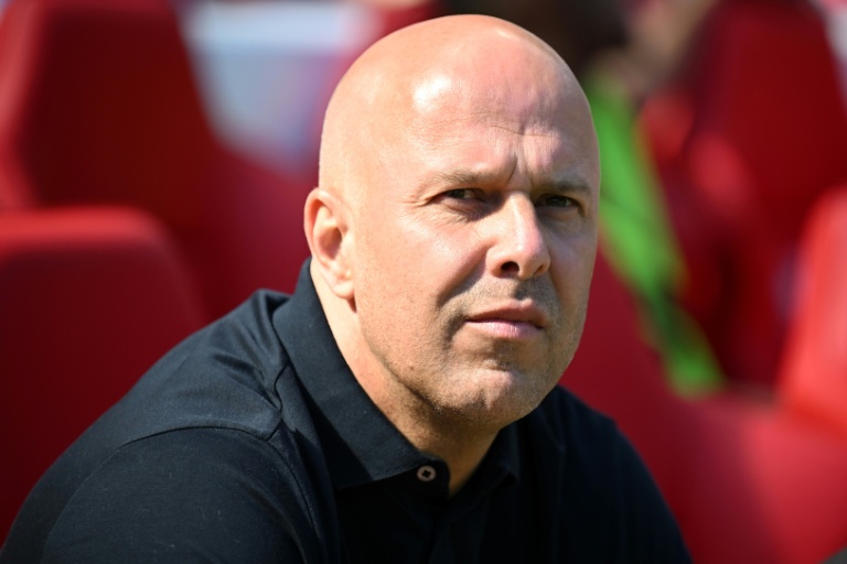 Liverpool sack Slot, Iraola in line to take over