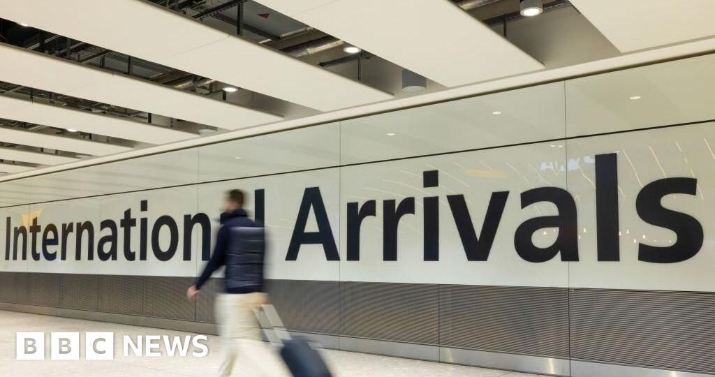 UK migration drops to 171,000 - almost half 2024's figure