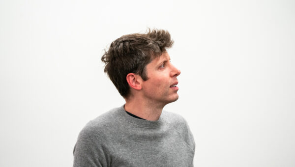 Sam Altman makes ‘mic drop’ offer to every Y Combinator startup