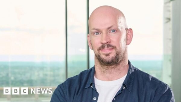 Brewdog founder to give shares in new beer brand to old investors