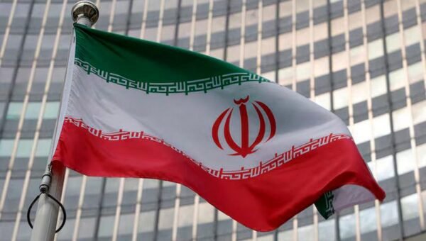 Iranian officials arrive Qatar for talks on US peace deal