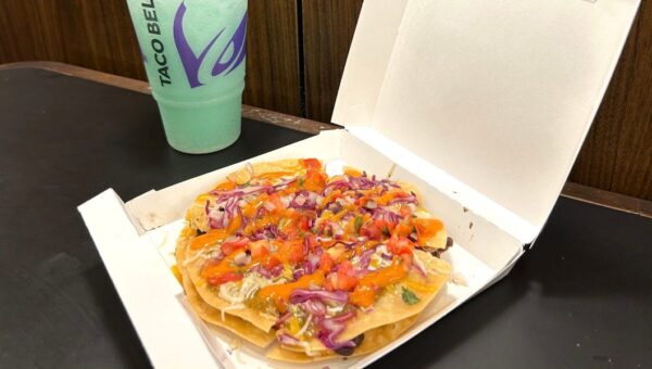 I tried Taco Bell's new Mexican Pizza. It's even better than the original.