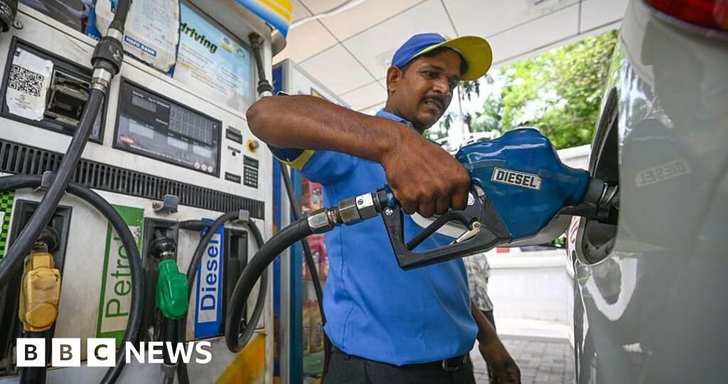 Oil prices fall after report of breakthrough in US-Iran talks