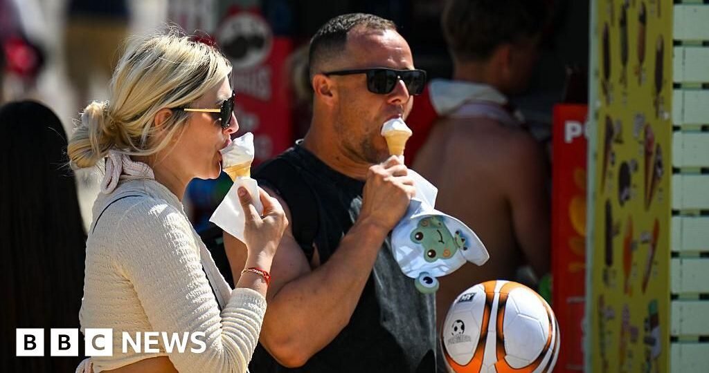 In pictures: Hottest May day recorded in the UK