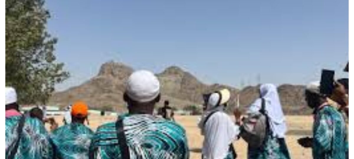 Hajj: Nigerian pilgrims cry out over poor accommodation, meals in Minna, Arafat