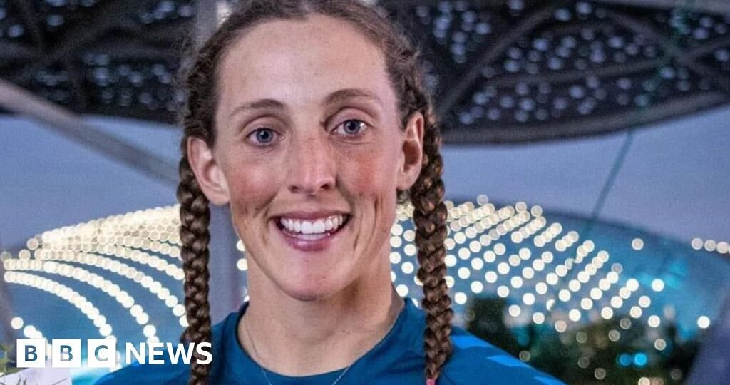 Athlete forced to travel 800 miles for meeting that boss didn't show up for wins £149,000