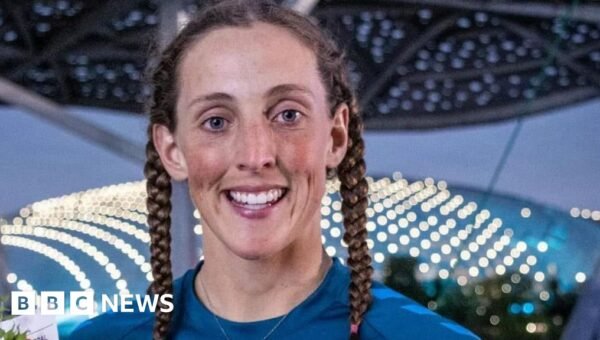Athlete forced to travel 800 miles for meeting that boss didn’t show up for wins £149,000