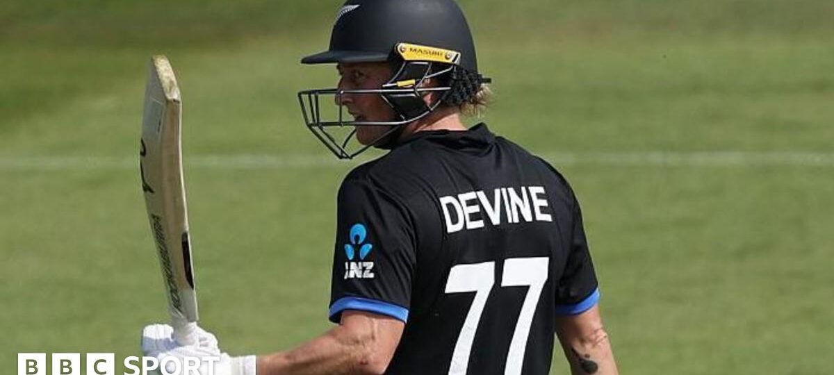 Poor England beaten as New Zealand level T20 series