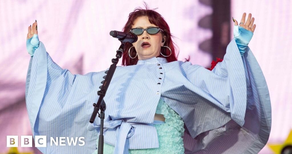 CMAT shares 'deep sadness' over body-shaming abuse after Radio 1 Big Weekend set