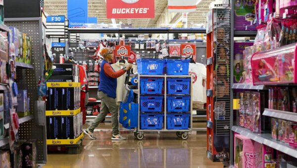 Walmart’s online grocery delivery boom is stretching store workers