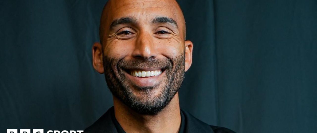 Walsall name ex-Huddersfield boss Grant head coach